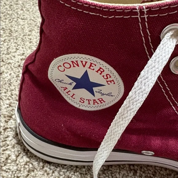 Dark red/maroon high top converse - Picture 2 of 6
